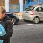 Hablan los vecinos del detenido en La Corredoria tras hallar los restos de su madre rodeados de perros y gatos: “No creo que la matara, eran inseparables”