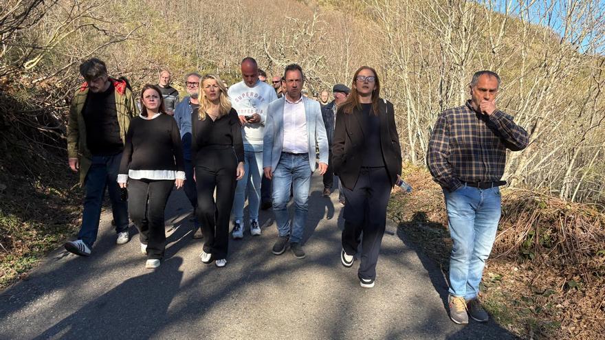 La ministra Yolanda Díaz, en Degaña: «En el siglo XXI no puede morir nadie así; que el peso de la ley caiga sobre los responsables»