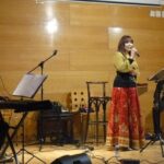 Tina Gutiérrez le canta al 8M en Infiesto
