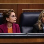 El Gobierno se reserva la baza del TC para frenar la ofensiva de Sumar contra la tributación del salario mínimo