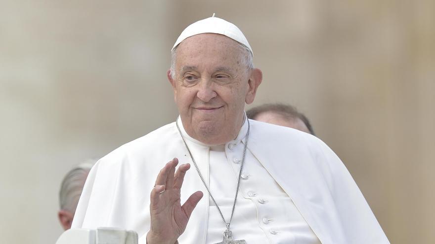 El papa descansó bien toda la noche y sigue estable tras su episodio de broncoespasmo