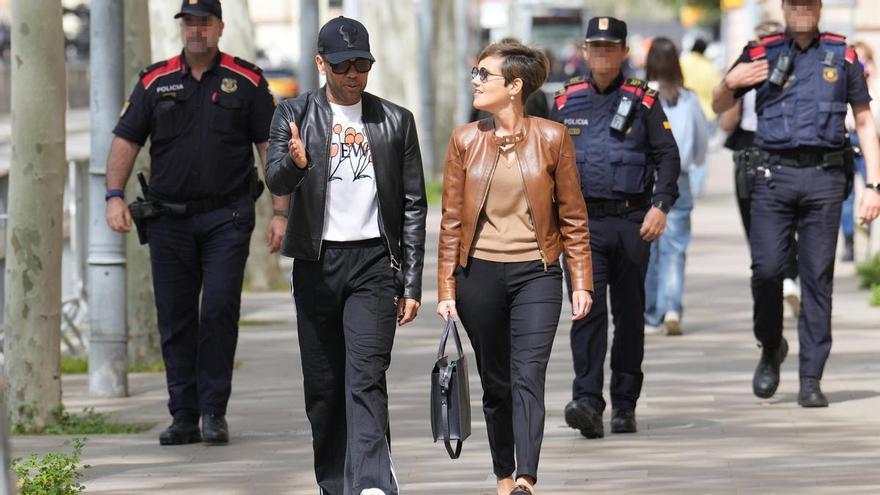 Las feministas contra la exculpación de Alves: «Ni acompañar a un hombre al baño le da derecho a agredirte sexualmente»