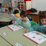 Así fue el sorteo de las letras para las nuevas matrículas en los colegios asturianos