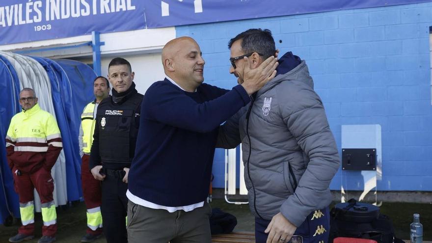 Javi Rozada le pone deberes a la afición del Avilés: «En un partido de play-off la gente tiene que empujar más»