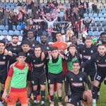 El entrenador del Llanera, tras empatar en el campo de la Gimnástica de Torrelavega: «Se nos ha aparecido la Virgen»