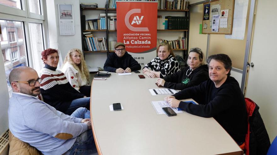 Los clubes deportivos de La Calzada unen sus fuerzas y urgen «más y mejores» instalaciones