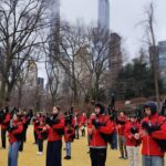 Las gaitas de Gijón se hacen oír en Central Park de Nueva York (en imágenes)