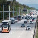 ¿Cargar el coche mientras conduces? Así funcionan las autopistas eléctricas