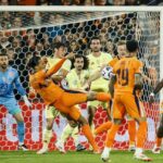 Merino da aire a España para seguir viva en la Nations League