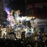 Así fue el multitudinario y espectacular desfile de Antroxu en Gijón (en imágenes)