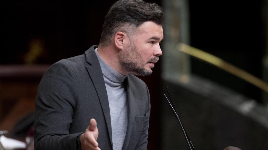 Rufián llama a las fuerzas de izquierda a encarar a Sánchez con un «discurso común» contra la subida del gasto en defensa