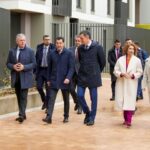Sánchez reivindica en Sevilla su Ley de Vivienda y reclama a Moreno que la aplique en Andalucía