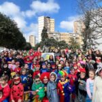El desfile «antroxero» por Pumarín, en imágenes