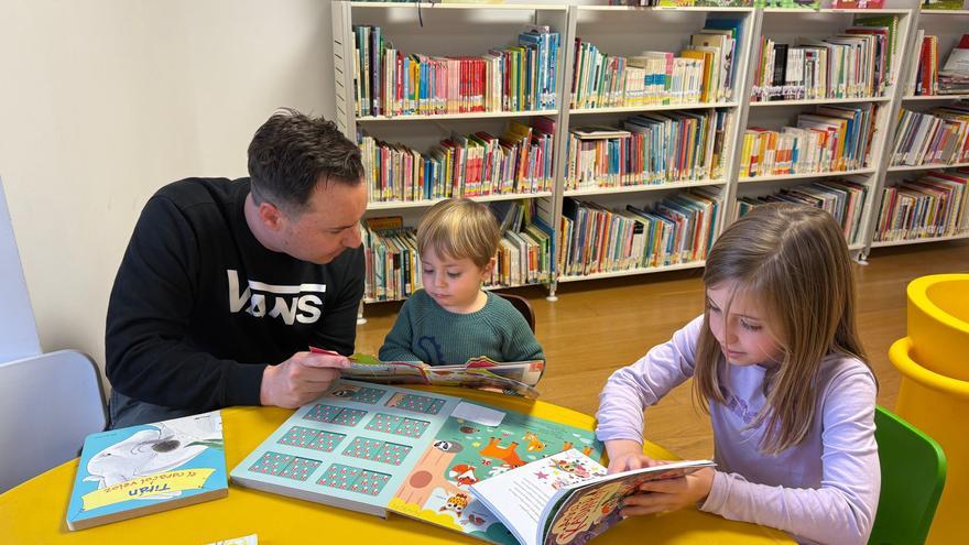 Los usuarios de la biblioteca de Villaviciosa agradecen el nuevo horario