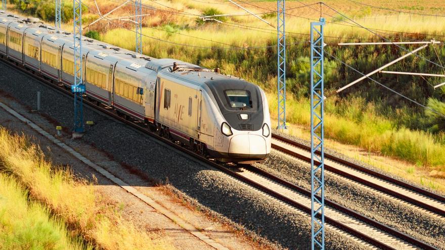 Moncloa busca sumar a Criteria junto a la SEPI para reforzar el nuevo núcleo duro de Talgo