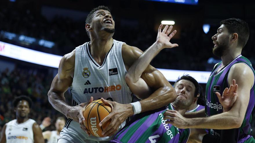 Un Madrid crecido sobrevive al récord de triples del Unicaja
