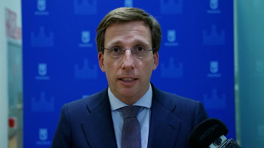 Almeida rompe relaciones con el PSOE de Madrid por calificar de «asesinatos» las muertes en las residencias en la pandemia