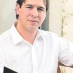 La Audiencia de Badajoz respalda a la jueza que investiga al hermano de Sánchez por la contratación de un asesor de Moncloa
