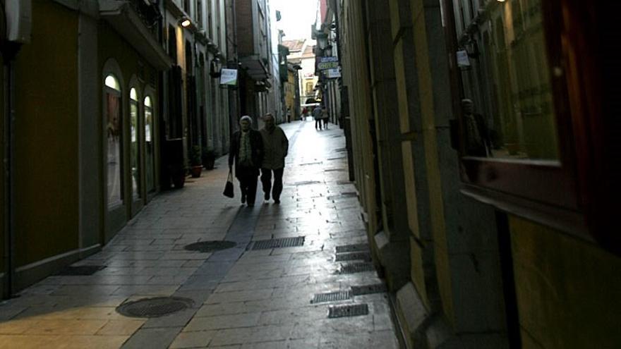 Roban por cuarta vez en seis meses en un bar del casco histórico de Avilés