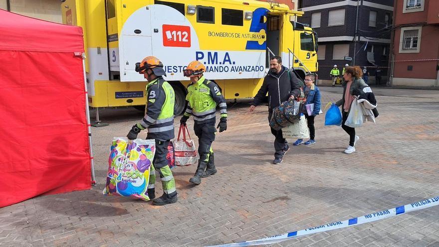 Los impactantes testimonios tras la gran explosión de gas en Mieres: «Uno de los enterrados no se movía, pero de repente balbuceó»