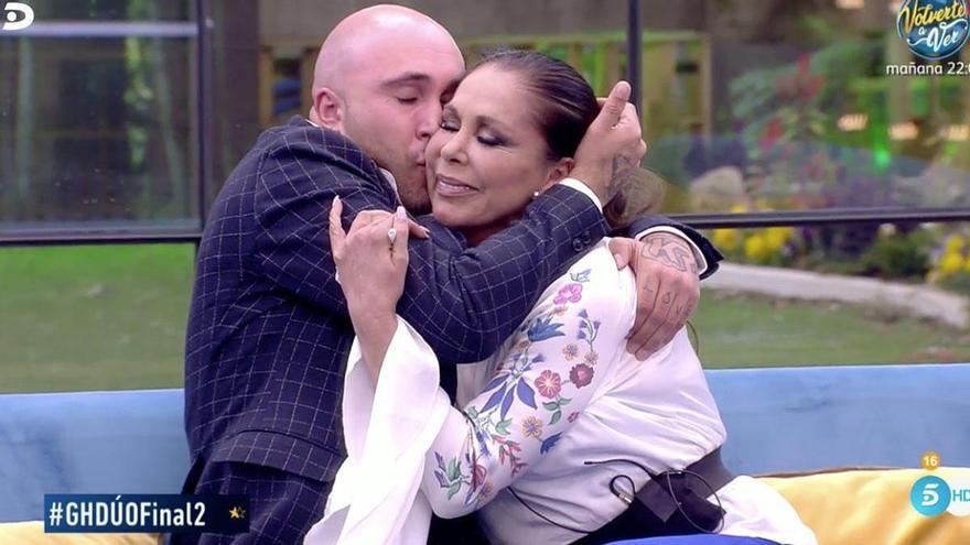 Adiós a Isa P: Isabel Pantoja elige a su hijo por este triste motivo