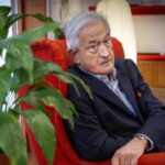 Antony Beevor: «Ojalá pudiera decir que es alarmista hablar de una posible tercera guerra mundial»