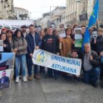 Así celebraron los ganaderos asturianos en Madrid que el lobo salga del listado de especies protegidas: canciones de tonada, carpa y dj incluidos