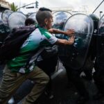 Impactantes imágenes de una protesta en Argentina que acaba con más de 120 detenidos