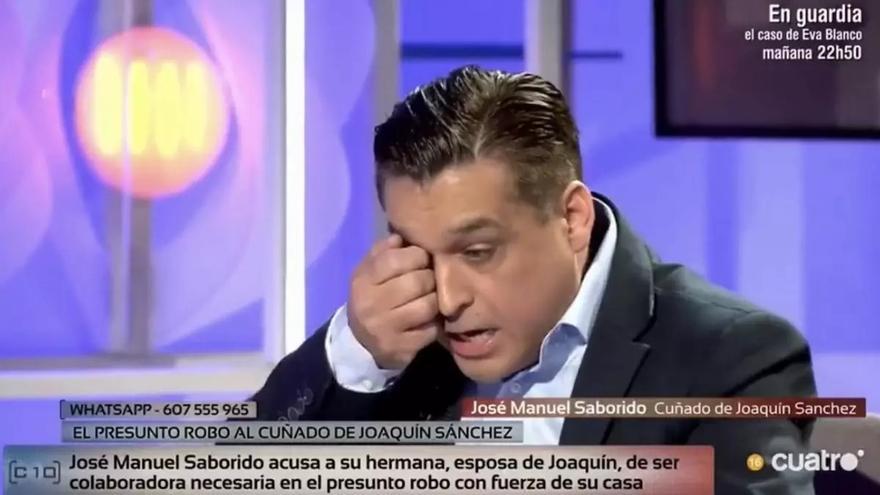 El polémico vídeo viral del momento: el cuñado del futbolista Joaquín estalla y se quita los ojos en directo: «Soy ciego»