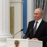 Putin propone introducir un gobierno «temporal» en Ucrania para celebrar elecciones y negociar la paz