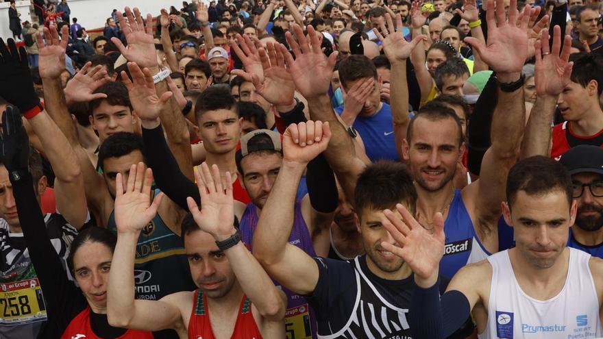 Los Induráin, protagonistas en Gijón en 10 kilómetros del Grupo Covadonga para la historia: fotos y crónica de la prueba