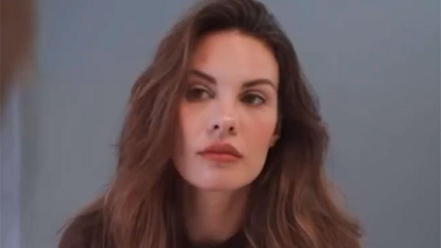 Jessica Bueno se borra el tatuaje que se hizo por su ex con este mensaje: «Hoy por fin me he atrevido»