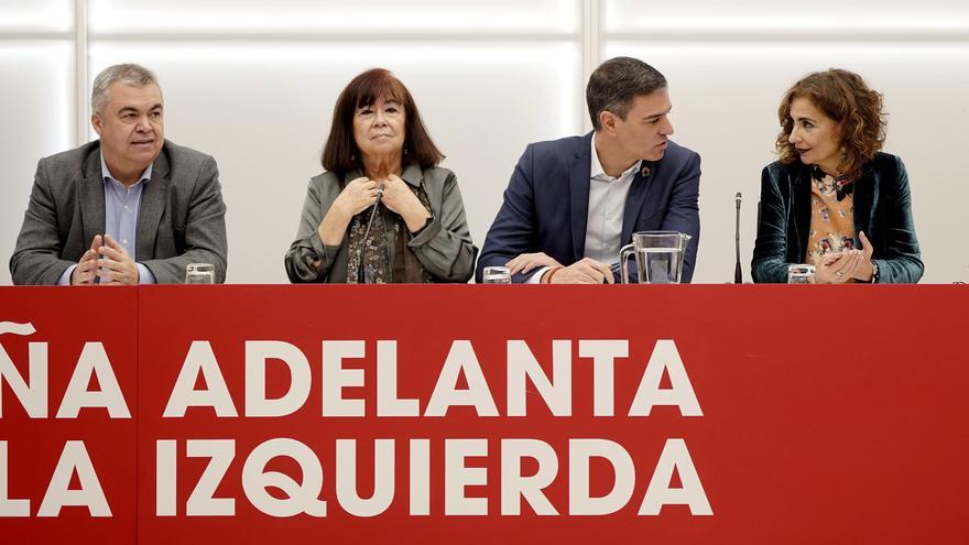 Sánchez logra cerrar filas tras el pacto con Junts y acota la oposición al rechazo de Page por «racista»