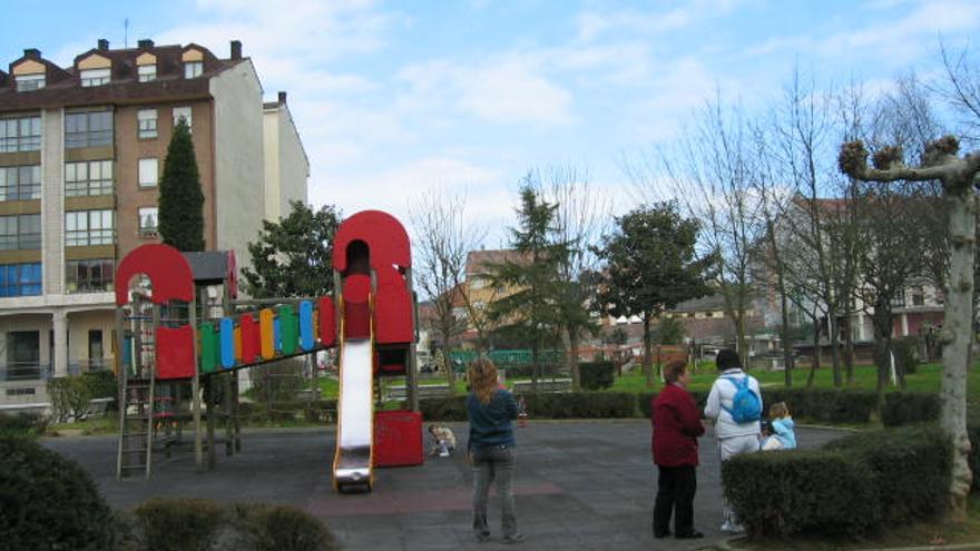 El PP pide ayuda municipal para una persona sin hogar en Lugo de Llanera