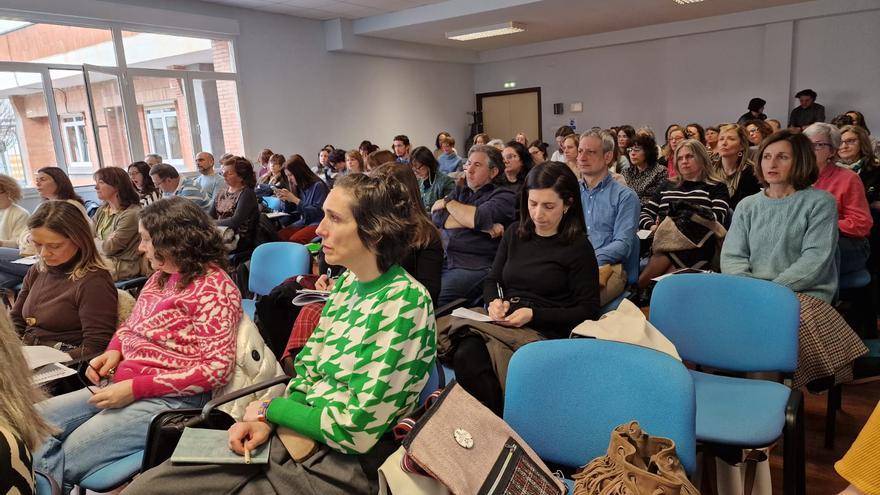 Jornada regional de Escuelas Oficiales de Idiomas en el Centro del Profesorado y Recursos de Gijón-Oriente