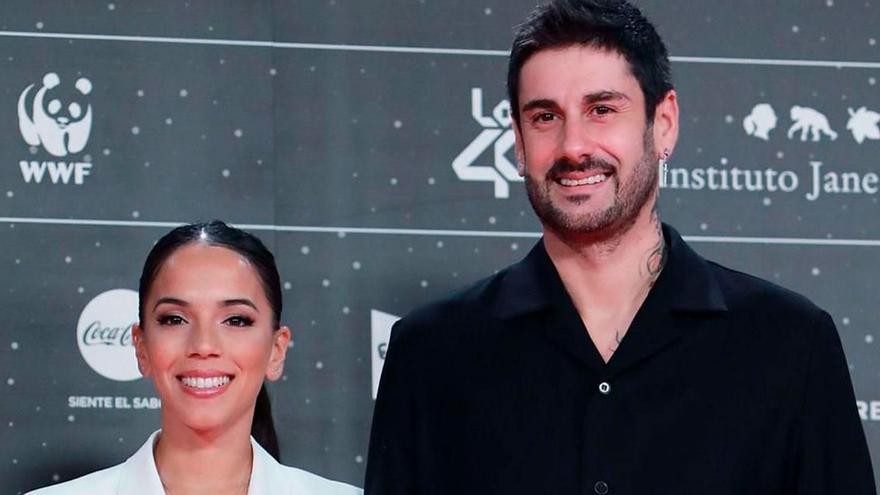 Última hora del estado de salud de la hija de Melendi: «Unos chicos que estaban al lado empezaron a pegarse…»