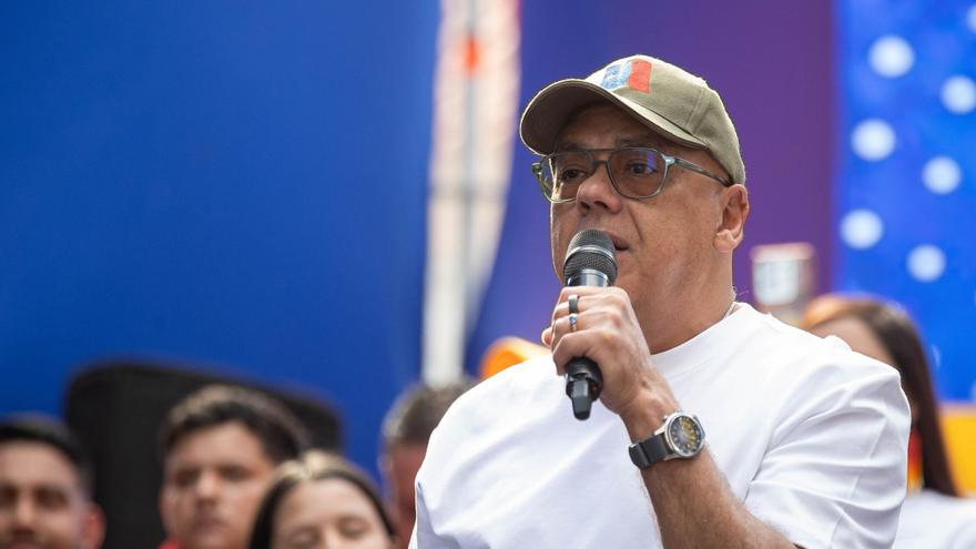 Venezuela afirma que el traslado de migrantes desde EEUU a El Salvador es un «secuestro»