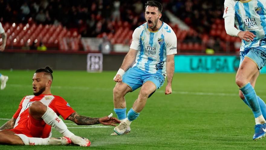 Resumen, goles y highlights del Almería 2-2 Málaga de la jornada 29 de LaLiga Hypermotion