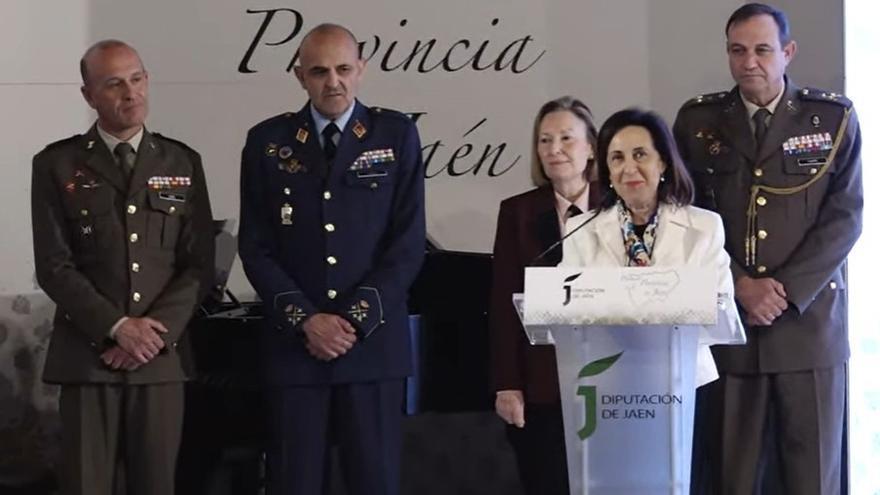 Margarita Robles no está guerrera (con Sumar)