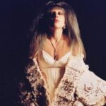 El abrigo torero de Lady Gaga en la portada ‘deluxe’ de ‘Mayhem’ es obra del burgalés Mario Marquina