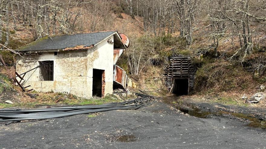 La consejera de Industria, sobre la supuesta extracción ilegal de carbón en la mina de Cerredo: «La empresa no tiene ninguna actividad irregular detectada»