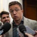 El juez cita el día 11 de abril a Errejón y Mouliaá para que entreguen sus móviles
