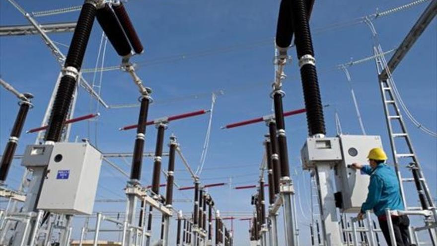 La (todavía) isla energética de la Península, 10 años después de la interconexión con Francia