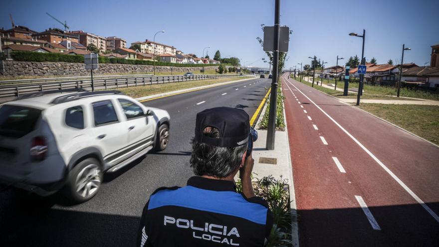 Un nuevo carril bici pasará por delante de San Julián de los Prados y de la fábrica de la Vega en la entrada a Oviedo