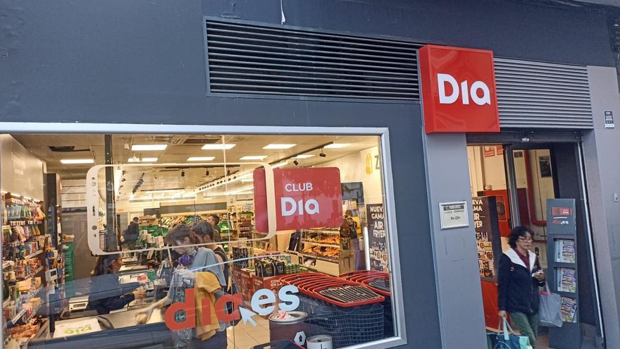 El supermercado de Madrid que se llenó al regalar pan y paninis tras el apagón: «Vino demasiada gente»