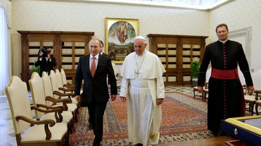 La sucesión del papa Francisco impactará profundamente en un mundo sacudido por las crisis
