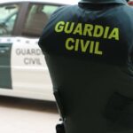 La prenda de ropa que vigila la Guardia Civil: no puedes llevarla en público
