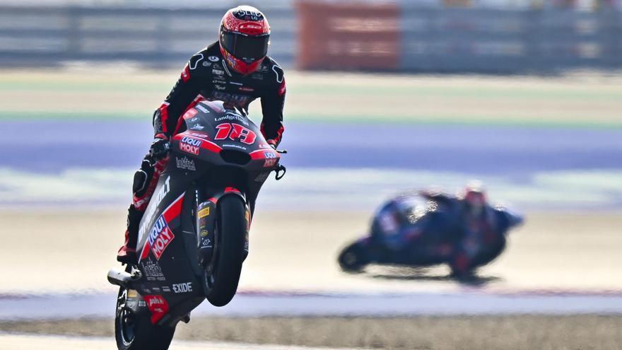 Manuel González reina en la clasificación en Jerez de Moto2