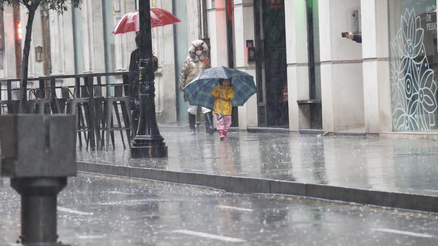 Llega la borrasca Olivier a Asturias: la región, en alerta por tormentas y fuertes lluvias