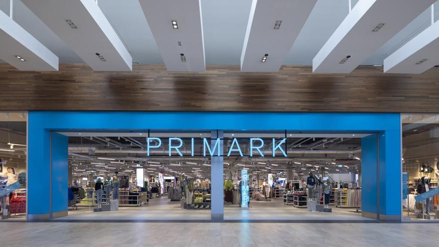 Muere una mujer dentro de Primark y obligan a cerrar la tienda